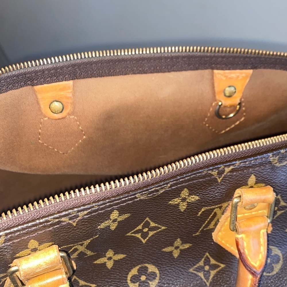 Louis Vuitton Speedy 35 Monogram Bag - Picture 14 of 16